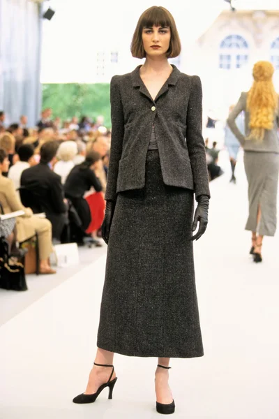Look 17